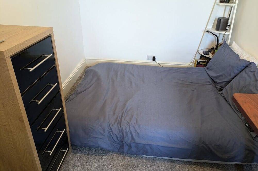 Quiet Salisbury 2 bed sleeps 4 | Wessex Quarters in Salisbury, Wiltshire