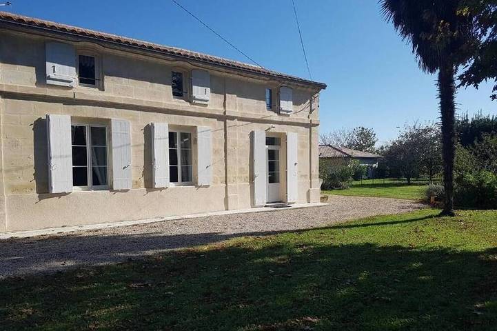 Location de vacances pour 6 personnes, avec jardin, animaux acceptés à Gauriac