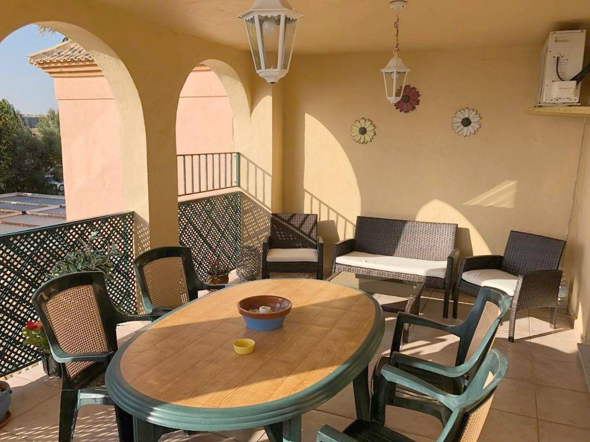 Apartamento entero, Un mar de sensaciones en Urb Jardines de Zahara 1ª linea Atlanterra in Playa de Atlanterra (Barbate), Tarifa