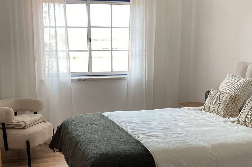 Ganze Wohnung, The Light House - A modern apartment near the famous surf-spots! in Peniche, Leiria District