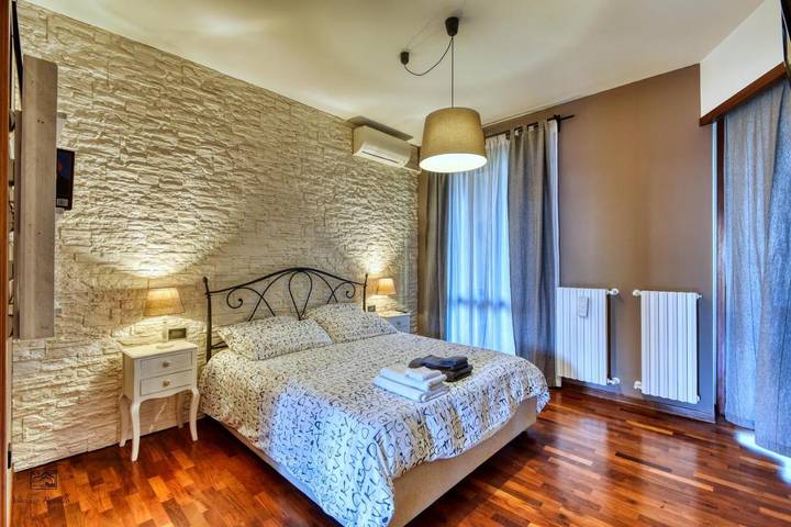 Gîte pour 5 personnes, avec terrasse et vue à Limbiate - 4