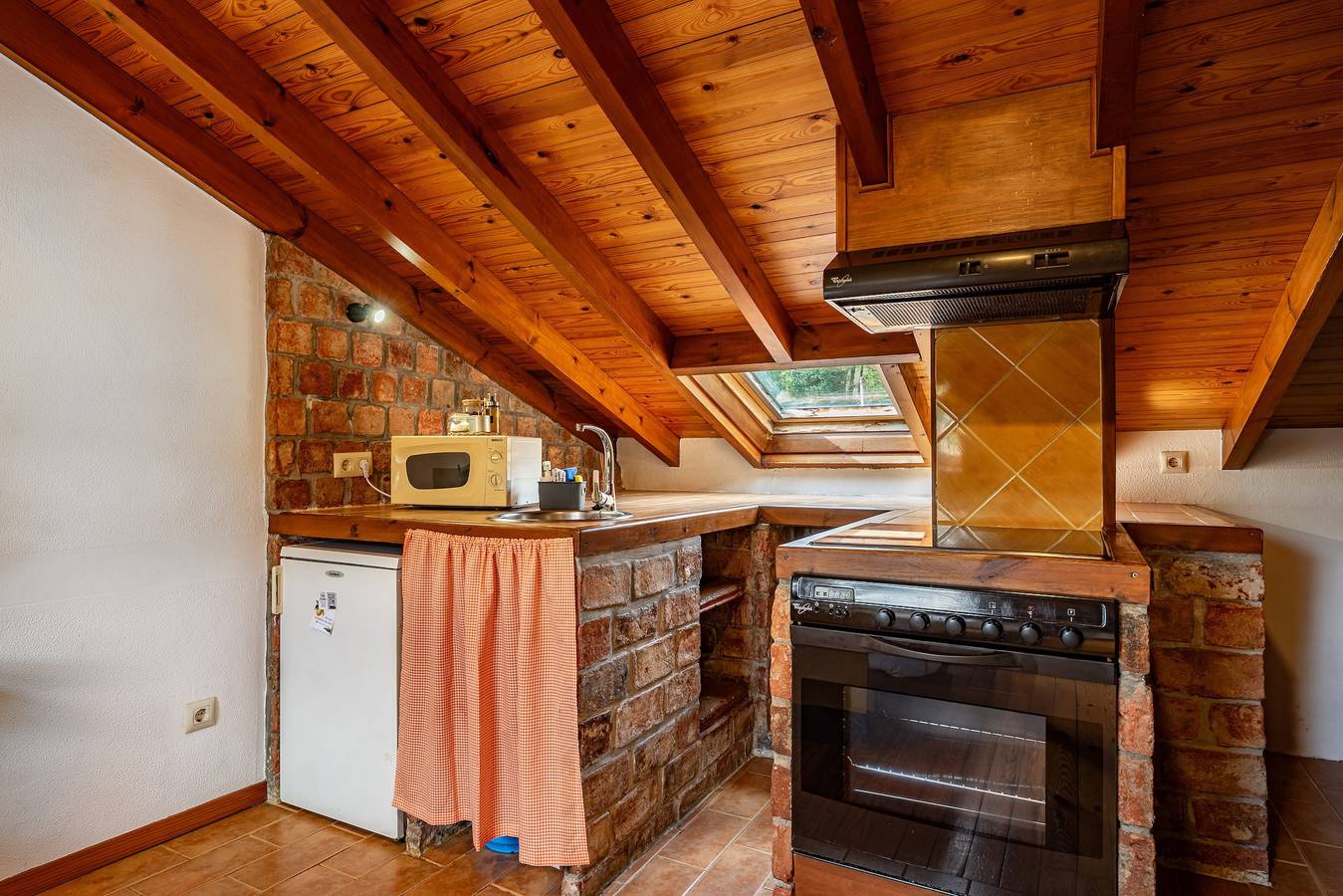 Ganze Wohnung, Ferienwohnung 'Florenta G4' mit Bergblick, Gemeinschaftsgarten und Wi-Fi in Cangas de Onís, Costa Verde (Spanien)