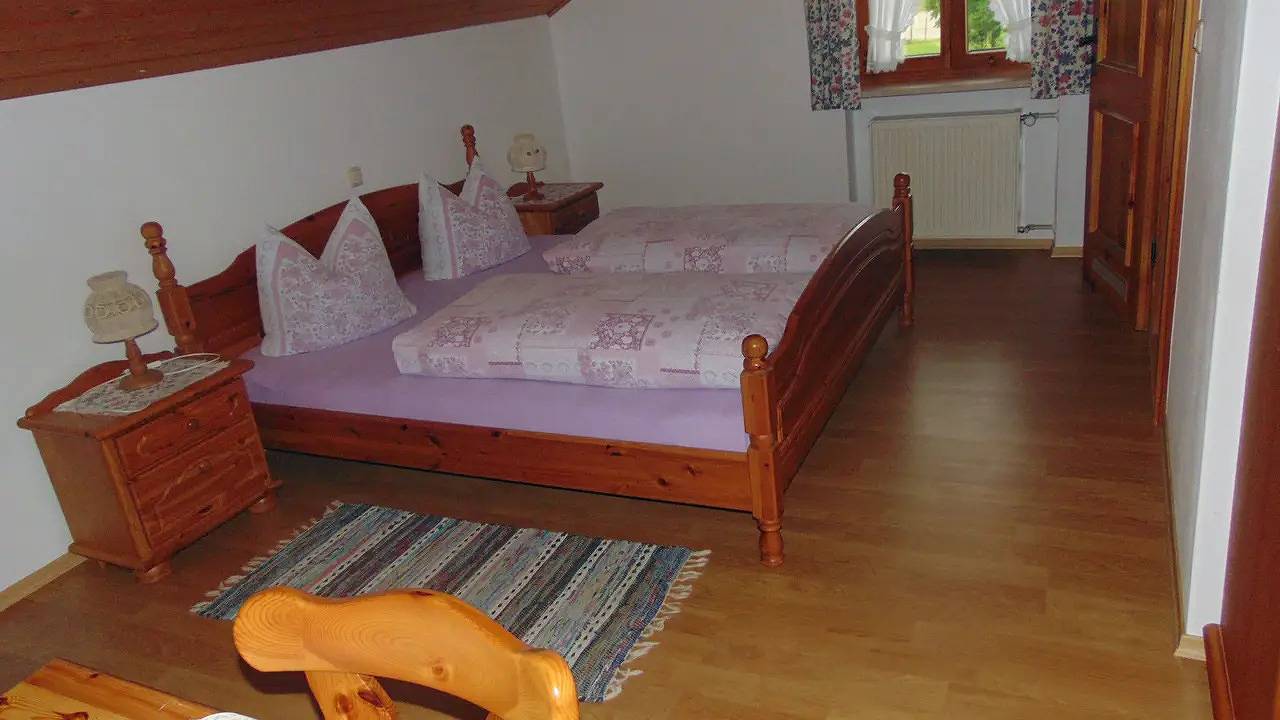 Ganze Ferienwohnung, Ferienwohnung für 5 Personen (51 m²) in Taching am See in Taching am See, Rupertiwinkel