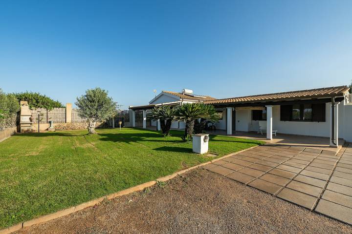 Location de vacances pour 8 personnes, avec jardin dans Île de Sant'Antioco - 2