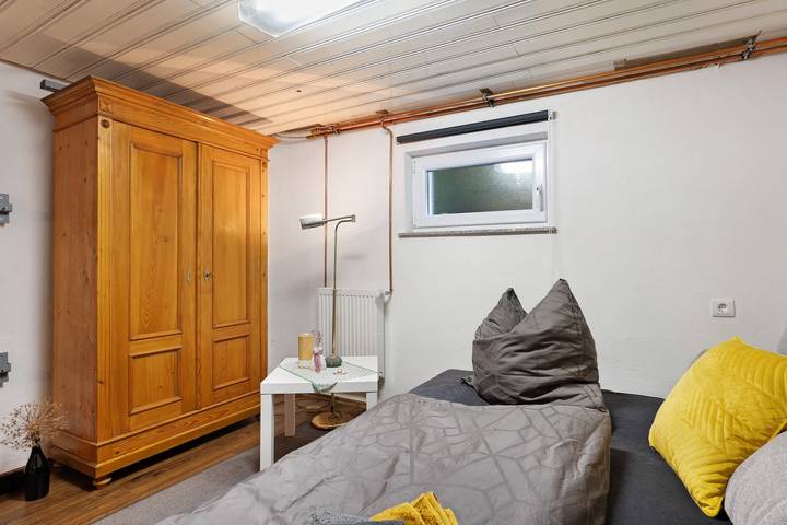 Pension « Sleep and Go » avec jardin commun et Wi-Fi in Mundelsheim, Arrondissement de Ludwigsbourg