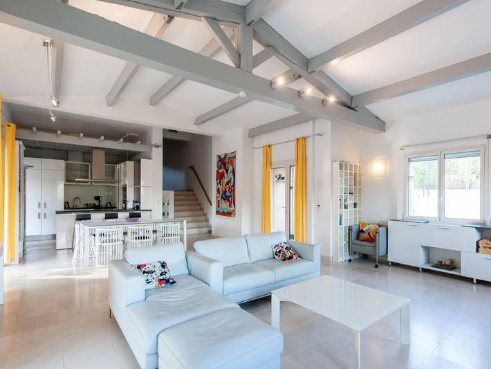 Location de vacances pour 10 personnes, avec jardin ainsi que piscine et terrasse, animaux acceptés à Seillans - 2