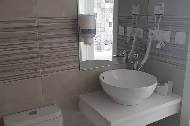 Ganze Wohnung, Apartamento Aogedor con Jacuzzi Para Disfrutar con tu Pareja in Carboneras de Guadazaón, Cuenca Provinz