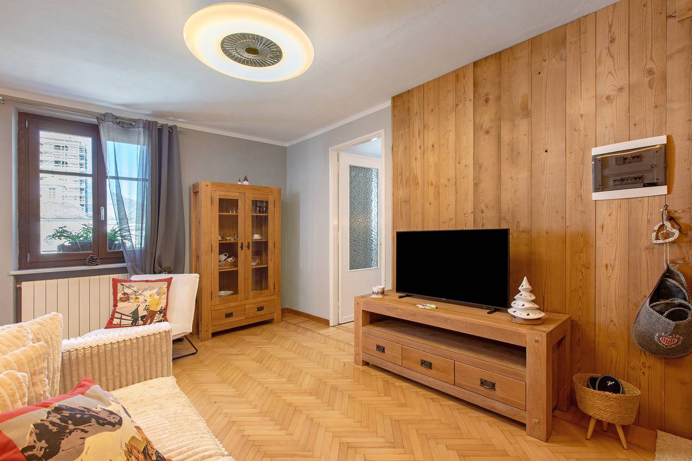 Geheel appartement, Appartement 'Cathédrale' met Uitzicht op de Bergen, Wi-Fi en Airconditioning in Aosta, Walliser Alpen