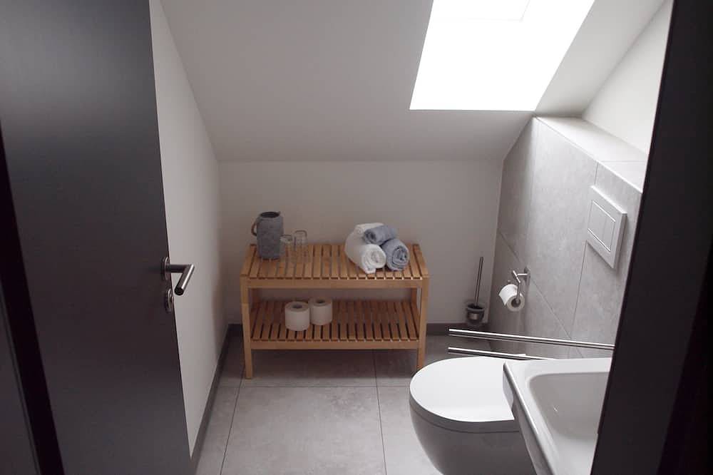 Ganze Wohnung, Modernes Apartment, 65m²\nim Weinquartiers Bissersheim in Bissersheim, Saar-Nahe-Bergland