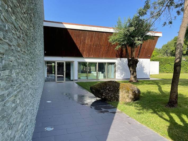 Casa rural para 16 personas, con Jacuzzi y Terraza además de Jardín y Piscina en Torrelodones - 4