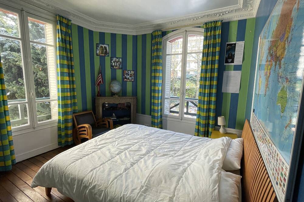 6 bedroom detached family home with large garden 10 minutes from Paris in Saint-Maur-des-Fossés, Val-de-Marne
