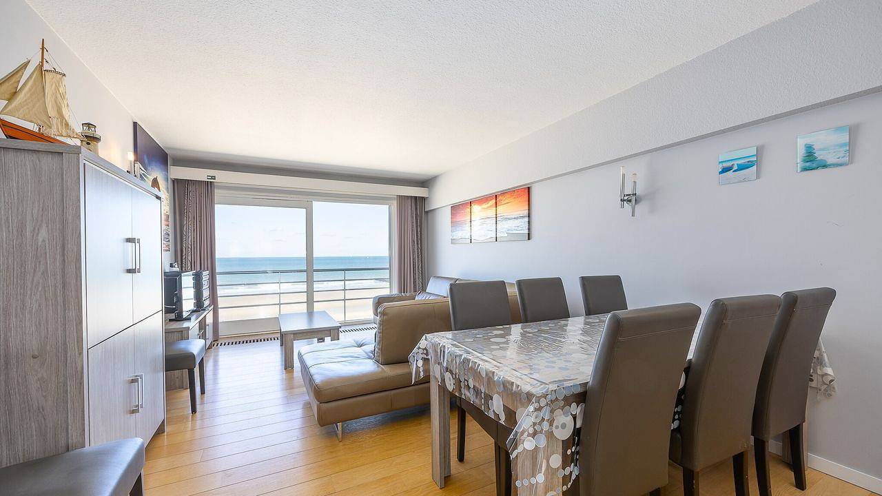 Appartement de vacances entier, Appartement de vacances pour 5 personnes avec piscine in Middelkerke, Côte belge