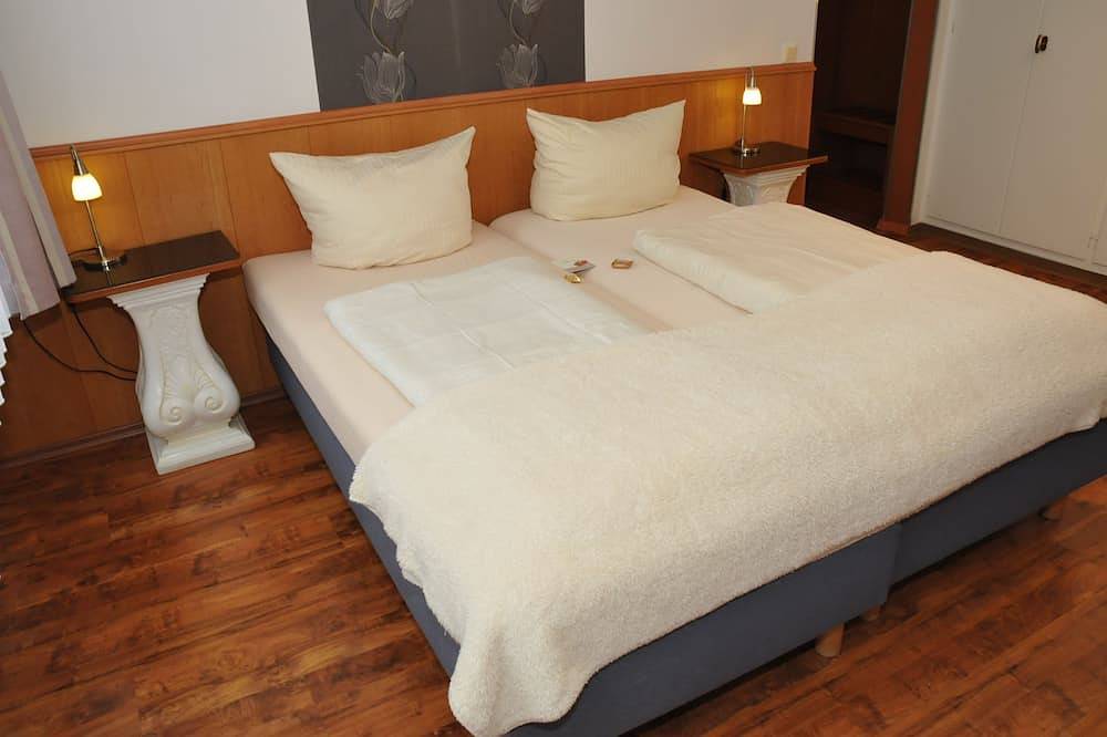 Dreibettzimmer - Hotel Grütering in Dorsten, Kreis Recklinghausen