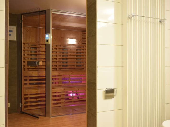 Gîte pour 18 personnes, avec piscine et jardin ainsi que terrasse et sauna dans Ardennes (Belgique) - 4