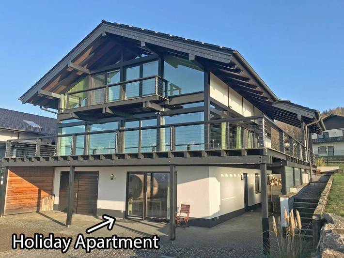 Ferienwohnung für 4 Personen, mit Terrasse und Garten sowie Sauna und Ausblick in Kirn-Land