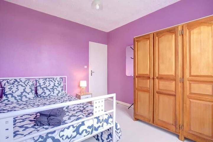 The Van Gogh House: 3 bedrooms, 4 beds, and easy parking in Tournefeuille, Umgebung Toulouse
