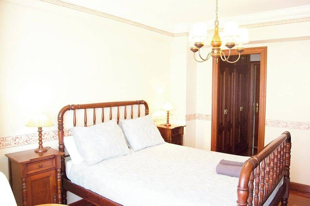 Entire apartment, Apartment Ultramar \"Ferrol\". in Ferrol, Galician Coast