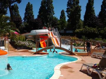 Mobil home pour 4 personnes, avec bassin pour enfant, animaux acceptés à Binic