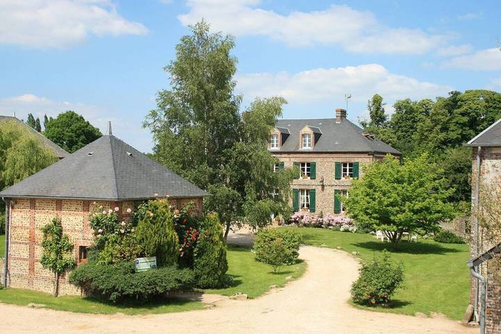 Gîte pour 22 personnes, avec jardin à Villers-en-Ouche
