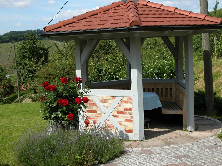 Ferienhaus Wörner - Ferienwohnung Gartengeschoss 59qm, 1 Schlafzimmer, 1 Kinderzimmer, für 2 Personen in Stadt Offenburg, Durbach