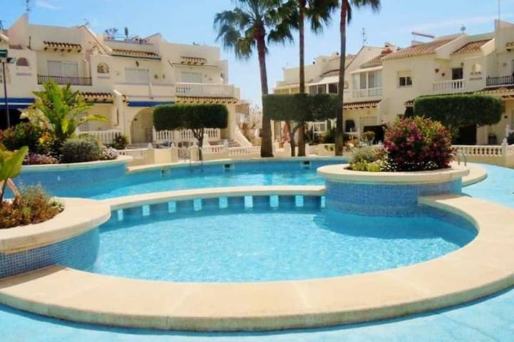 Holiday apartment for 4 people, with garden and balcony as well as pool - 1