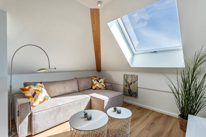 Ganze Wohnung, Ferienwohnung 'Dachgeschosswohnung mit Terrasse' mit Balkon und Wlan in Bruckmühl, Landkreis Rosenheim