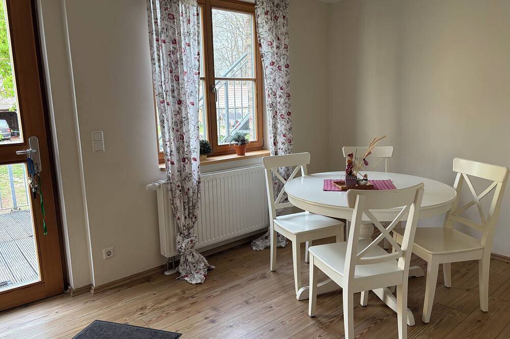 Ganze Wohnung, Gemütliche Ferienwohnung / Monteurzimmer für 1-3 Personen nahe Berlin Fewo 1. in Liebenwalde, Ruppiner Seenland