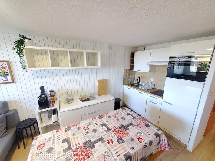 Gîte pour 6 personnes, avec terrasse dans Super Besse - 2