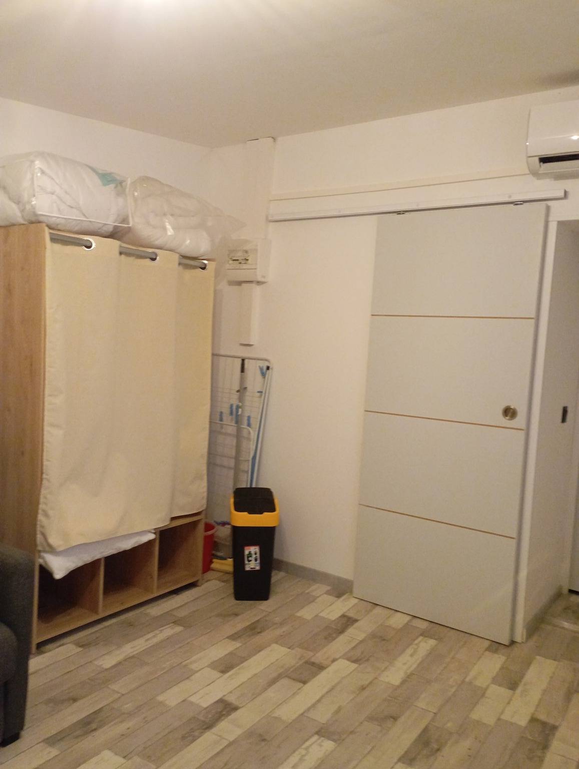 Studio entier, Studio « Villa Loriol du Comtat » avec piscine partagée et terrasse privée in Loriol-du-Comtat, Vaucluse