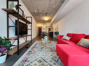 Vacation Rental for 2 Guests in Toronto, Lake Ontario (Canada), Picture 1