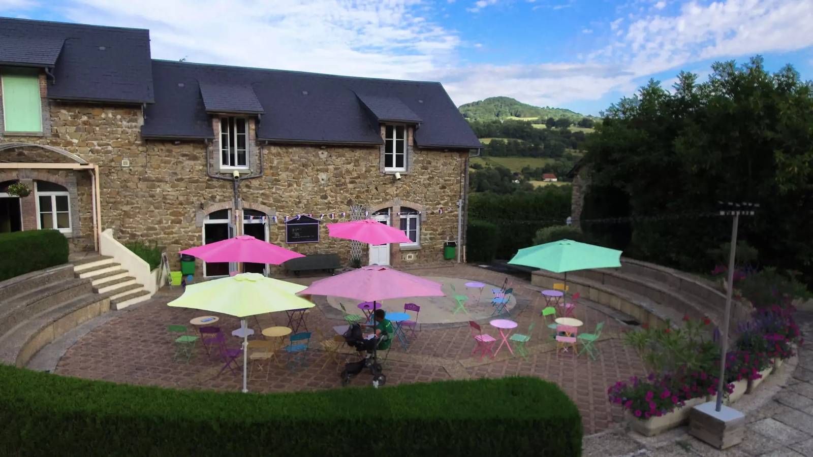 Chalet 2 rooms - Home baby cot impossible 3 people in Jaleyrac, Mauriac region