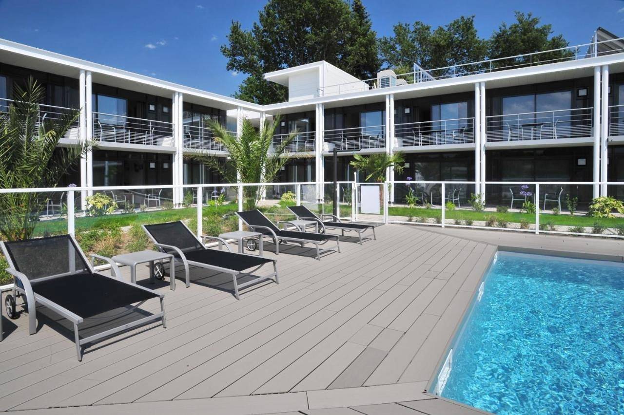 Hotel Eden Park Pau Est, avec Piscine in Bizanos, Béarn