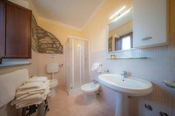Agriturismo per 6 Persone in Val di Lago, Lago di Bolsena, Foto 3