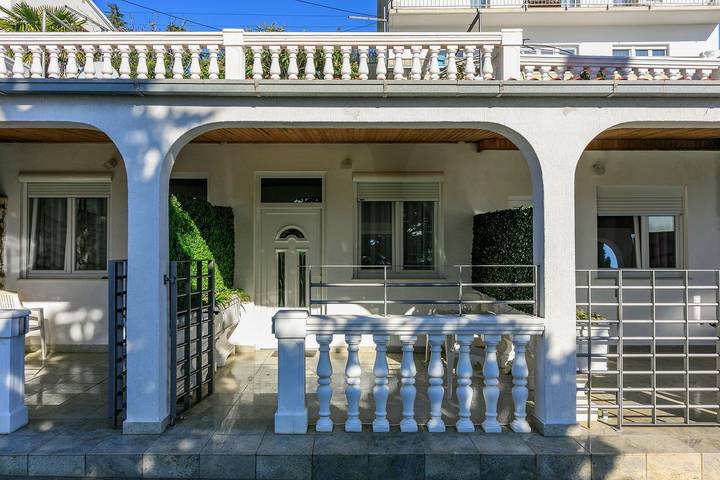 Ferienwohnung für 2 Personen, mit Terrasse und Garten in Dramalj - 3