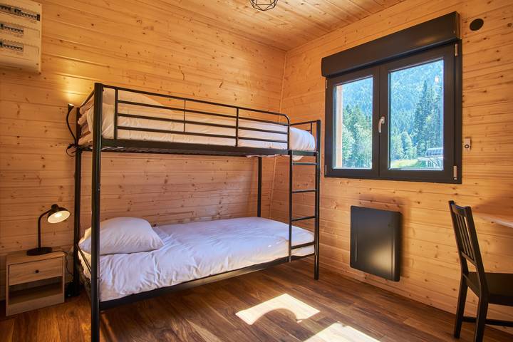 Chalet pour 10 personnes, avec jardin et balcon dans l' Isère - 4
