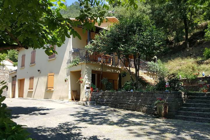 Appartement de vacances pour 4 personnes, avec terrasse et jardin, animaux acceptés