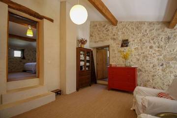 Location De Vacances pour 5 Personnes dans Montbrun-les-Bains, Région de nyons, Photo 4