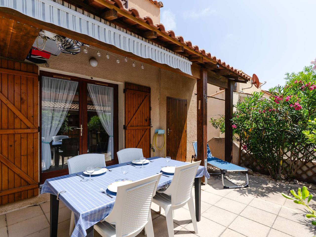 Charmant Pavillon T3 avec Terrasse Sud, Piscine, Proche Mer à Gruissan in Gruissan (Ville), Gruissan