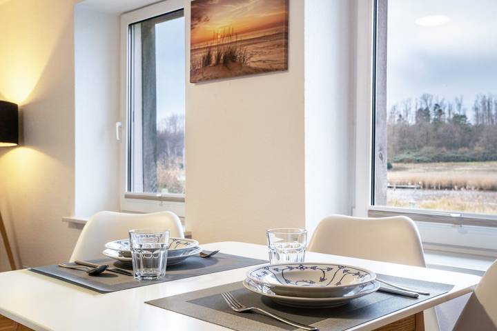 Ganze Wohnung, Apartment „2 Heimathafen“ mit Seeblick, privater Terrasse und Wlan in Seedorf (Sellin), Sellin