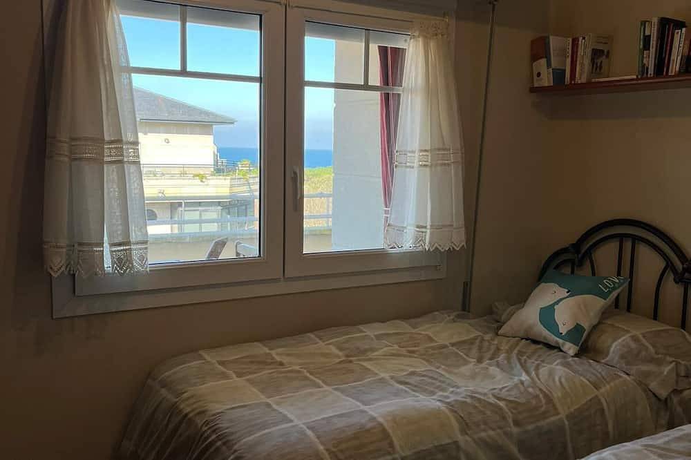 Apartamento entero, 30 Seg. de la Plage et 8 du Cntre Historique, Ideal Pour se Détendre en Famille in Castro Urdiales, Costa de Cantabria