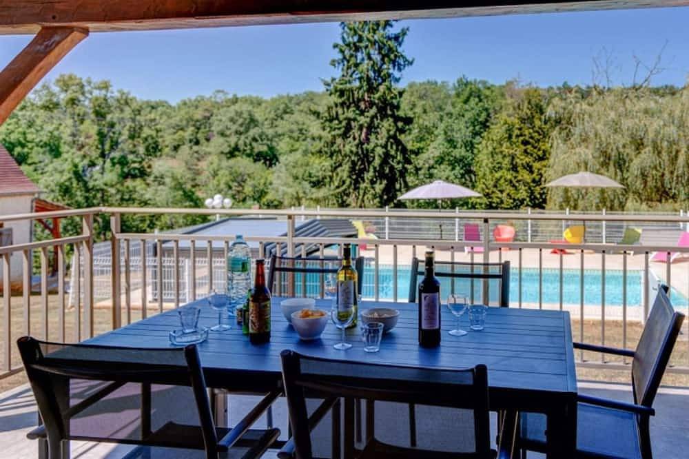 Ferienhaus für 4 Personen, große Terrasse und Garten in Gourdon, Quercy