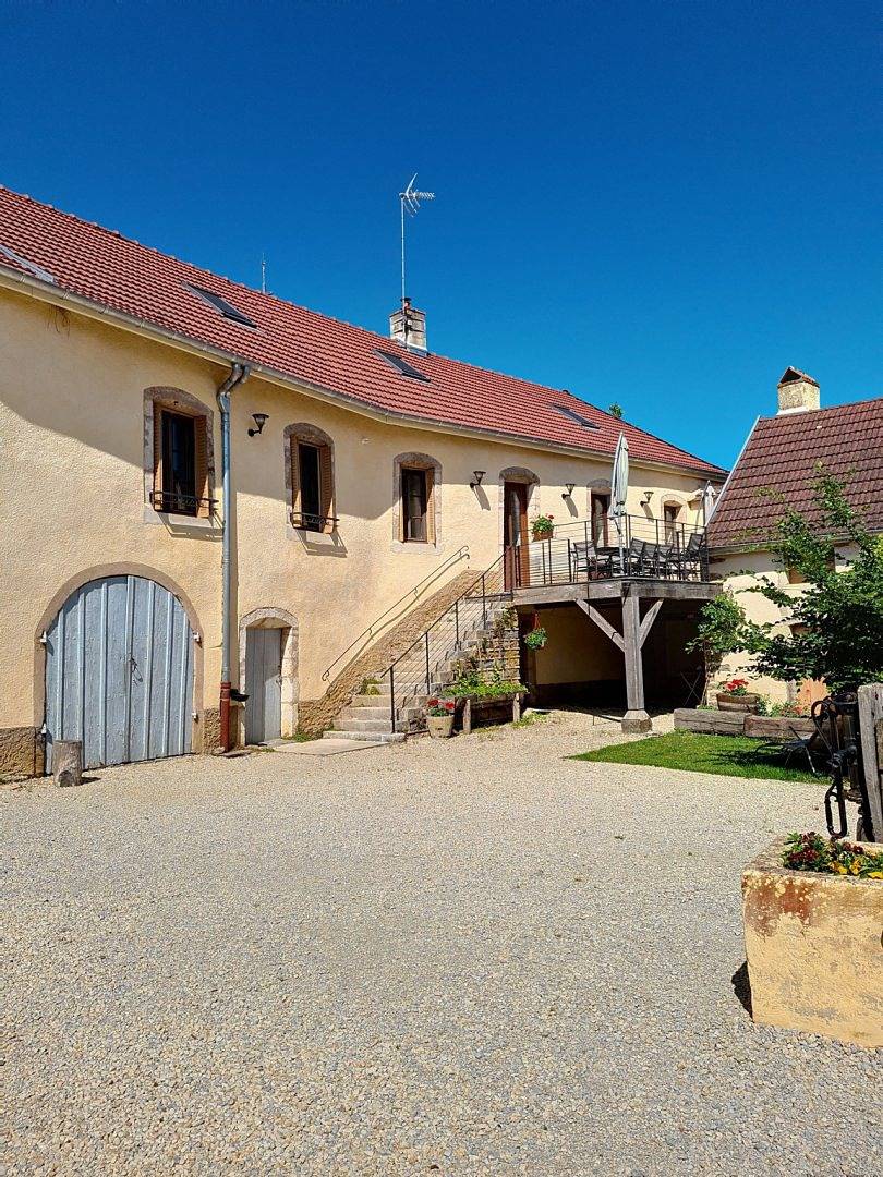 Gîte de charme dans la campagne bourguignonne in Mavilly-Mandelot, Région de Beaune