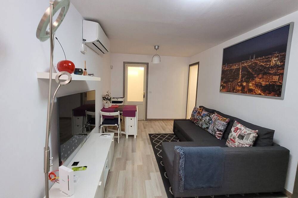 Apartamento entero, B.O.D Apartaments Collblanc  Zona Camp Nou in Hospitalet de Llobregat, Barcelonés