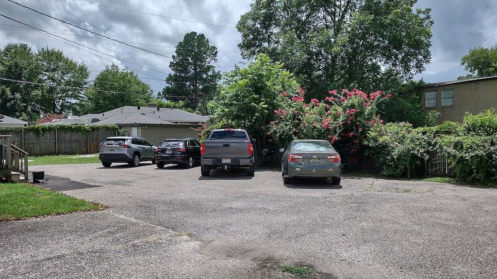 3 bd house Nearly on Ua campus. Lg private prkg area. in Tuscaloosa, Tuscaloosa County