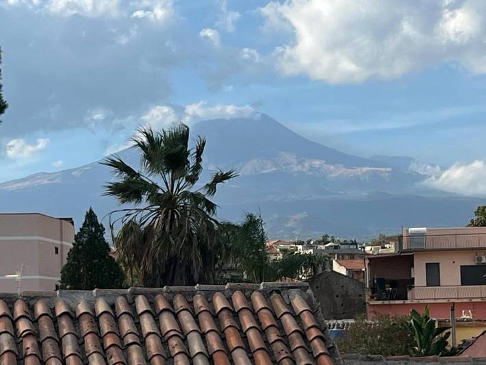 Casa vacanza per 4 persone, con panorama e terrazza, con animali domestici a Gravina di Catania