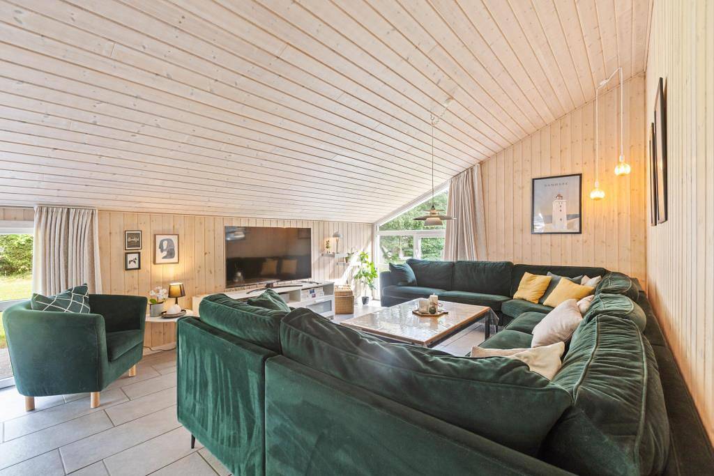 Well-maintained holiday home with pool, sauna and hot tub for 12 people in Ho in Ho, Varde e dintorni