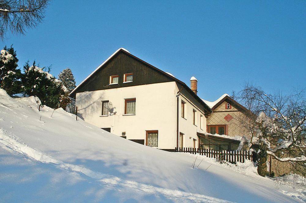 Ferienvilla mit privatem Pool in Smržovka, Region Liberec