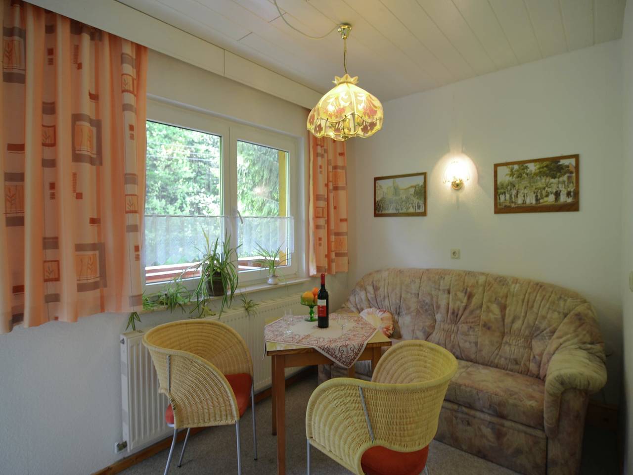 Apartamento inteiro, Estancia espaciosa cerca de senderos in Masserberg, Franconian Forest