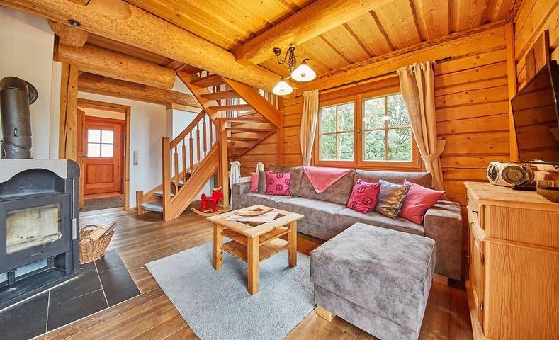 Chalet für 8 Personen, mit Sauna und Balkon in Saalbach - 2