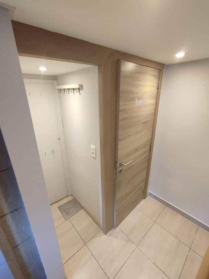 Location de vacances pour 3 personnes, avec terrasse et vue, adapté aux familles dans Sainte-Cécile (Florenville) - 4